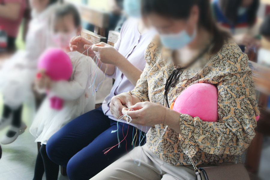 ��Ȥ��һ��ͯ����顪�������۾S�����t(y��)Ժ�e�k��һԇ�܌����g�ۻ��!