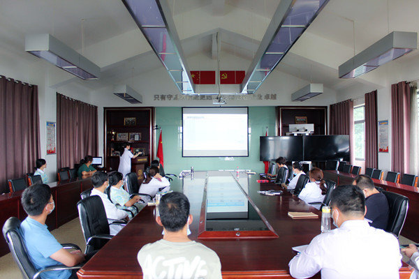 7����ֲ���r��̥���g(sh��)��37��B����ʾ���m��(n��i)��̥����