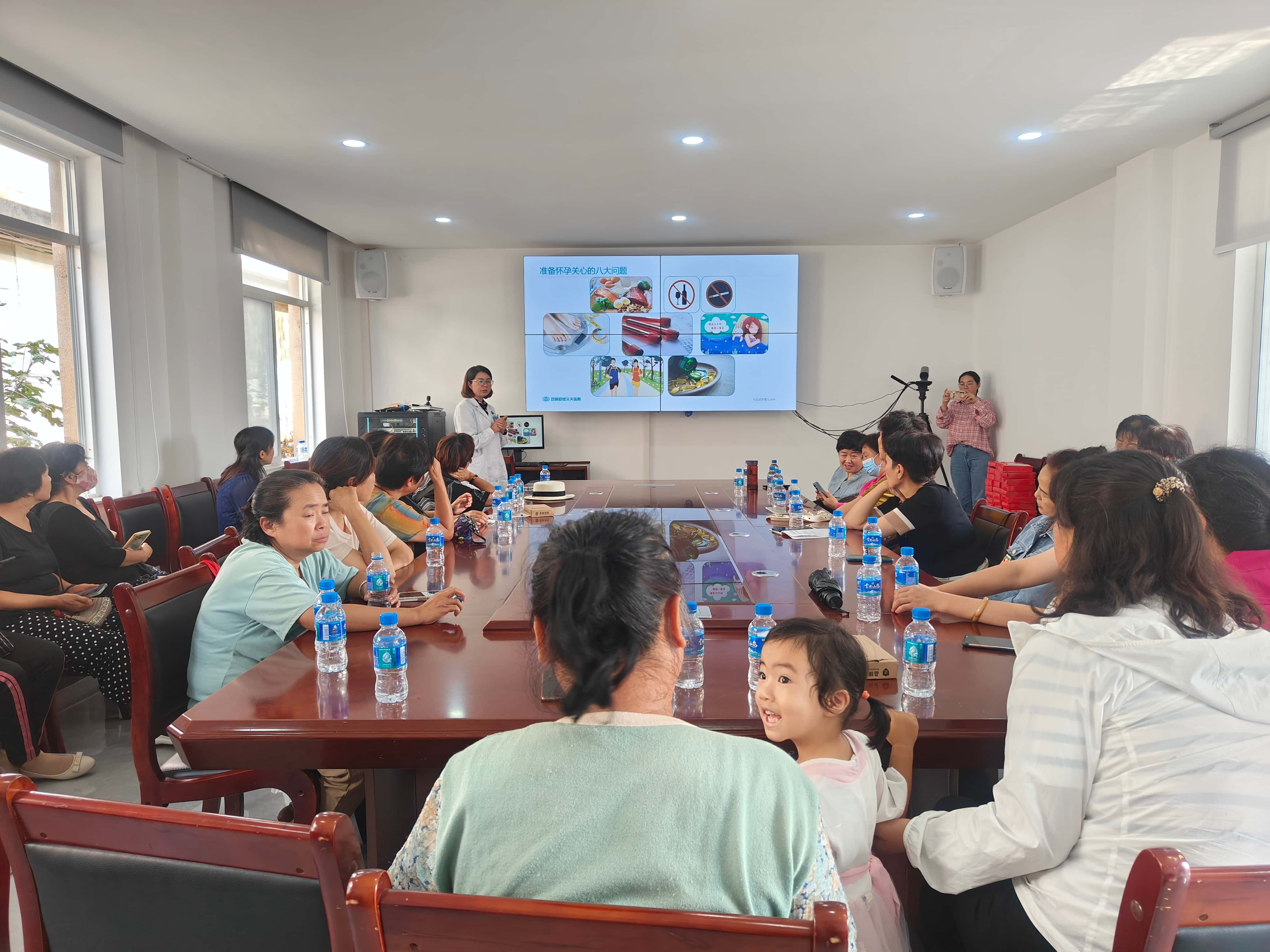 ʢ��8�£��҂������@Щ��ͬ�������Lò!