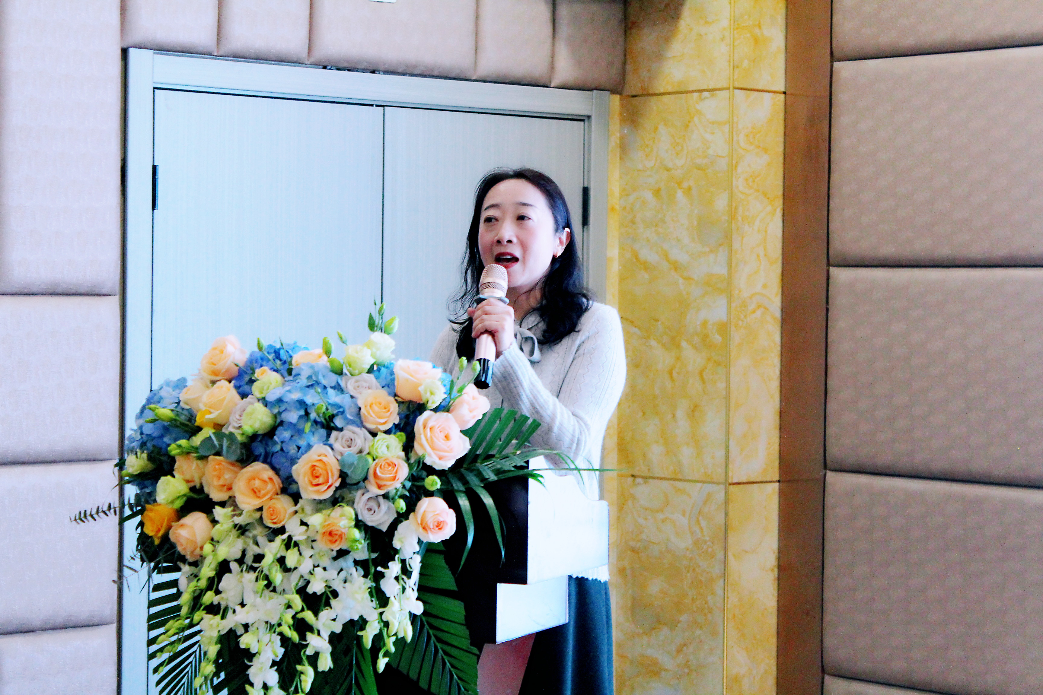 �����۾S�����t(y��)Ժ��ʮ���o����ֳ���g(sh��)�t(y��)�W(xu��)��ӑ��(hu��)�A�M��Ļ!