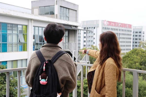 �y�ָ�У���������� | �����۾S�����t(y��)Ժ�c���ϴ�W(xu��)����Z�W(xu��)Ժ̽�����H���t(y��)������(w��)������ƪ��